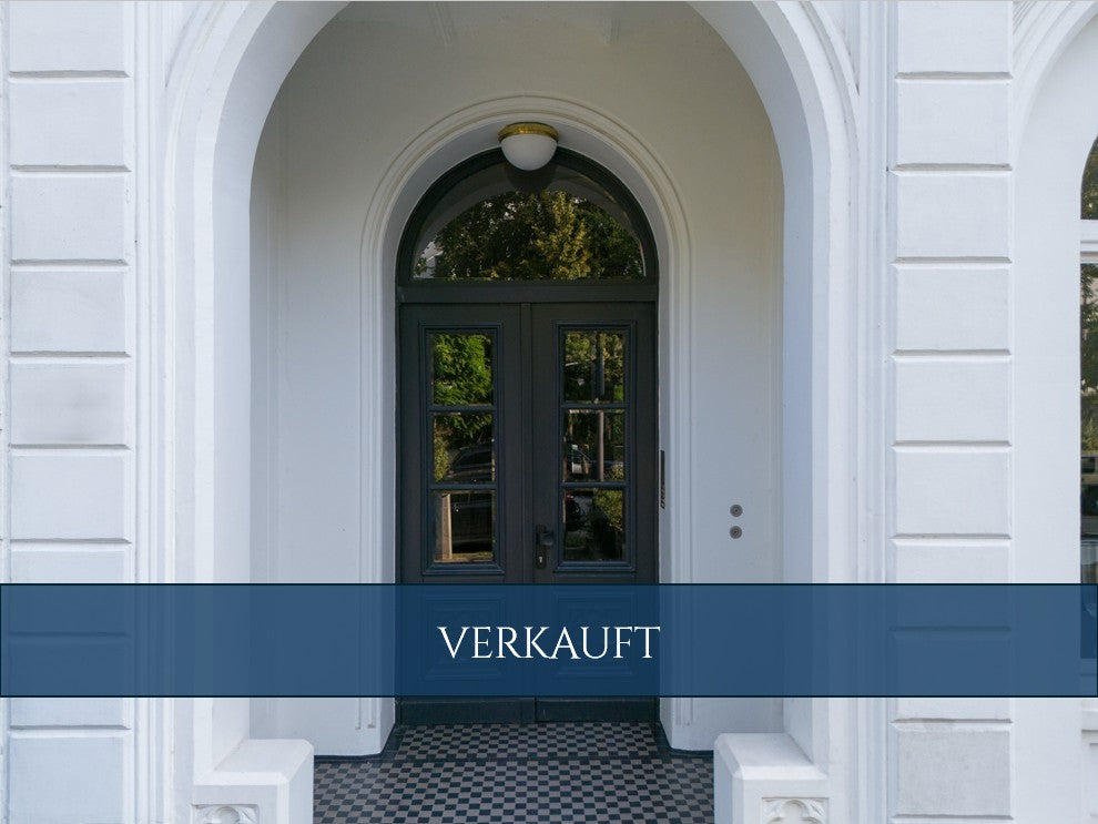 ENDETAGENWOHNUNG IM KLASSISCHEN GEWAND!